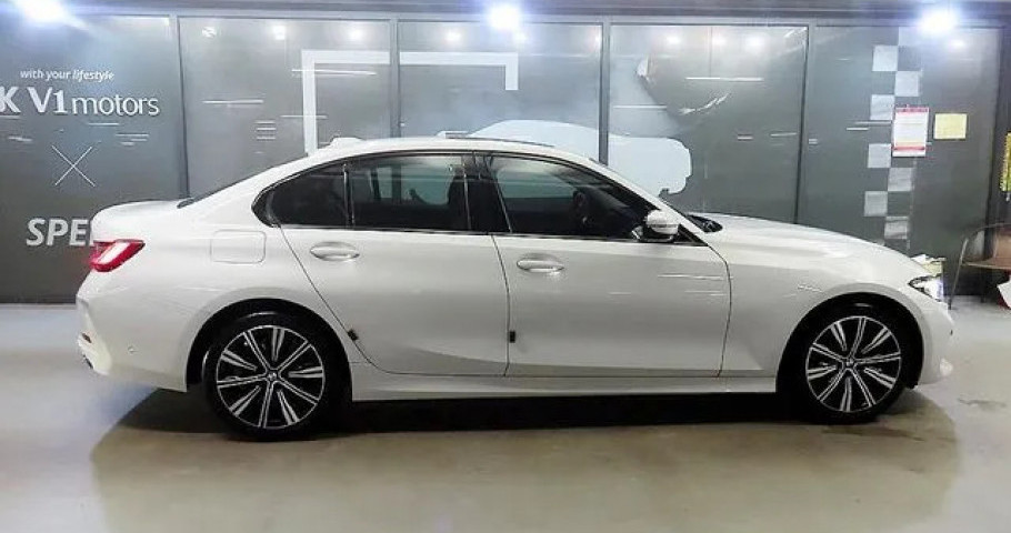 Bmw 3-Series 