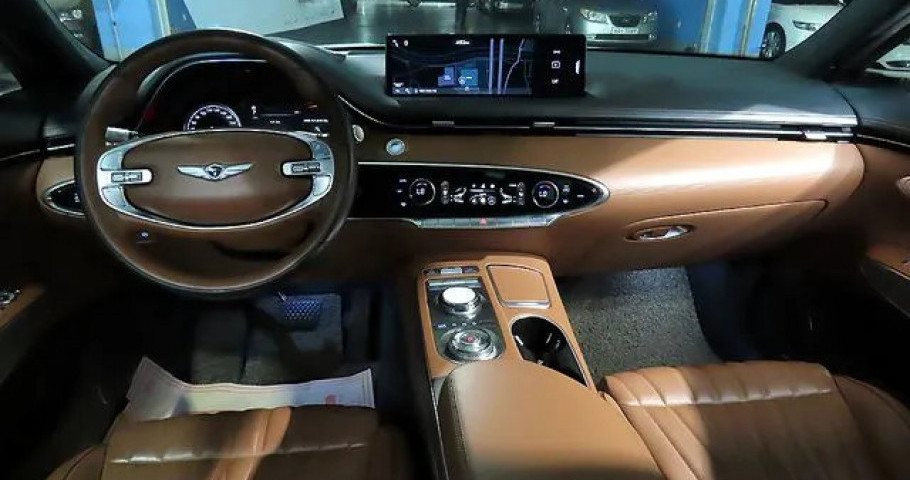 Genesis Gv70 