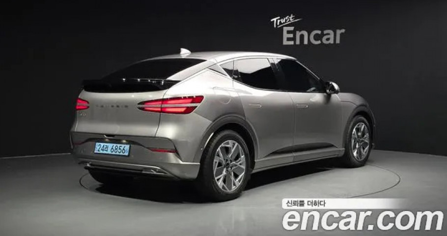 Genesis Gv60 