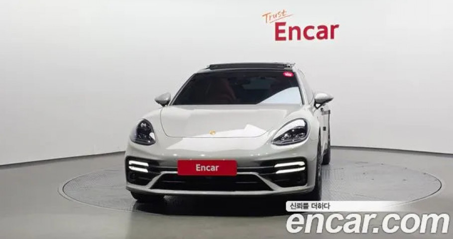 Porsche Panamera 