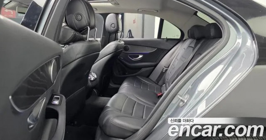 Mercedes-Benz C-Class 