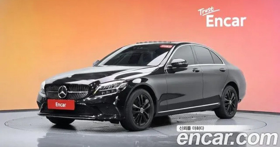 Mercedes-Benz C-Class 
