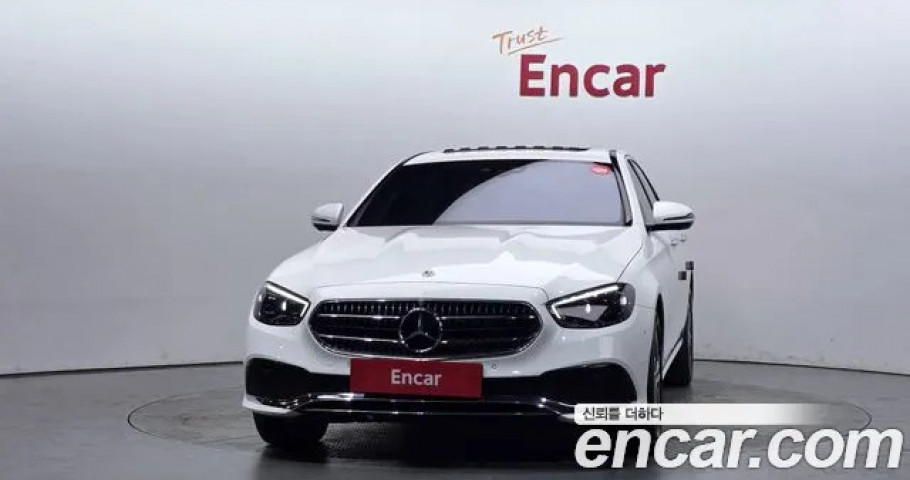 Mercedes-Benz E-Class 