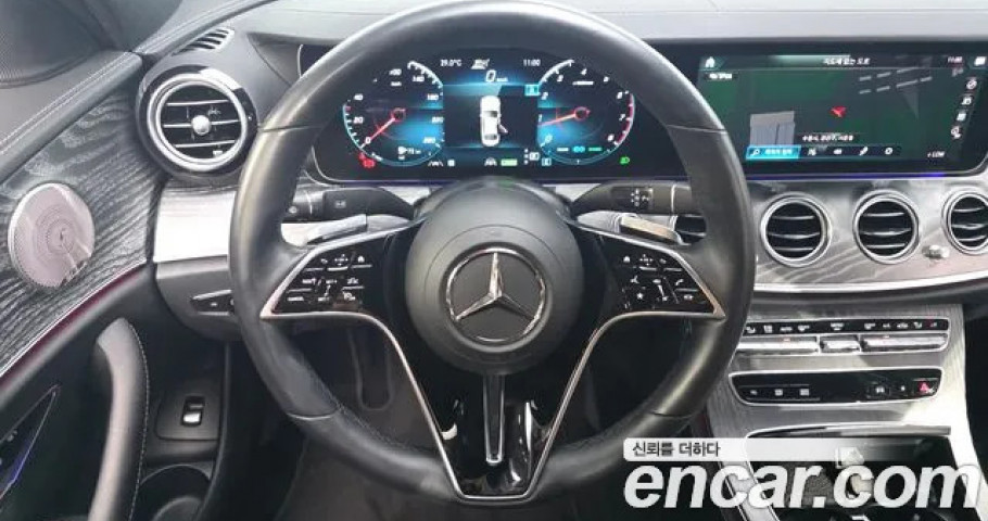 Mercedes-Benz E-Class 
