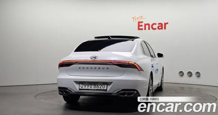 Hyundai Grandeur 