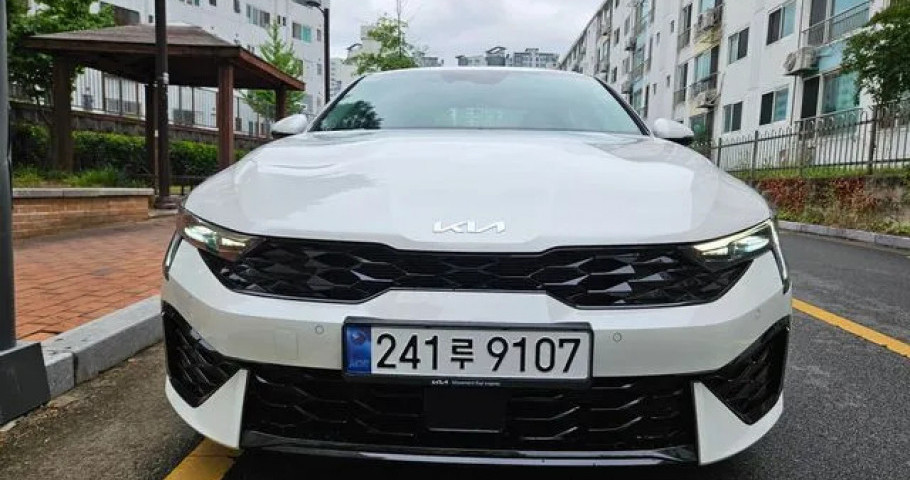 Kia K5 