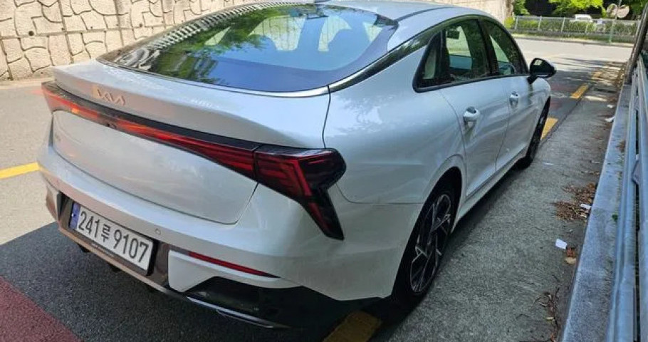 Kia K5 