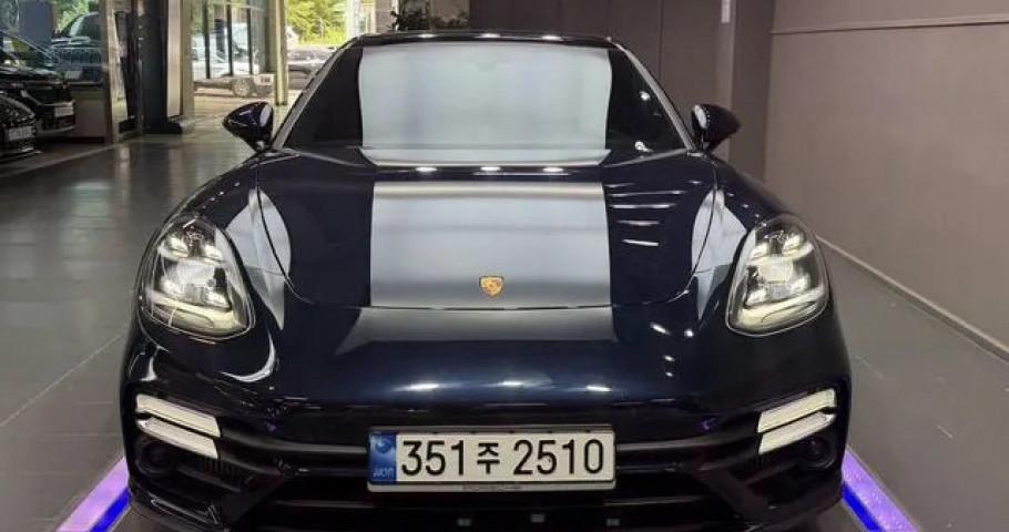 Porsche Panamera 