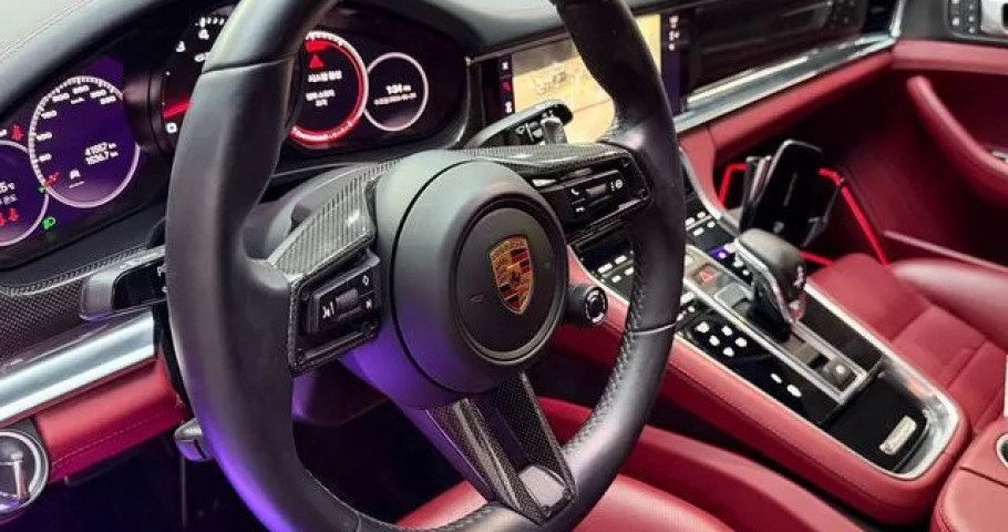Porsche Panamera 