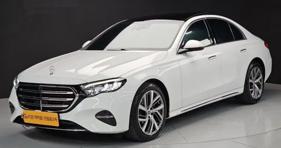 Mercedes-Benz E-Class 