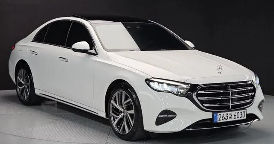 Mercedes-Benz E-Class 