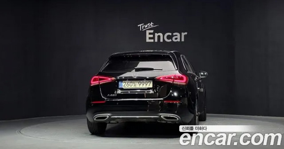 Mercedes-Benz A-Class 