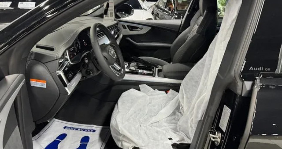 Audi Q8 