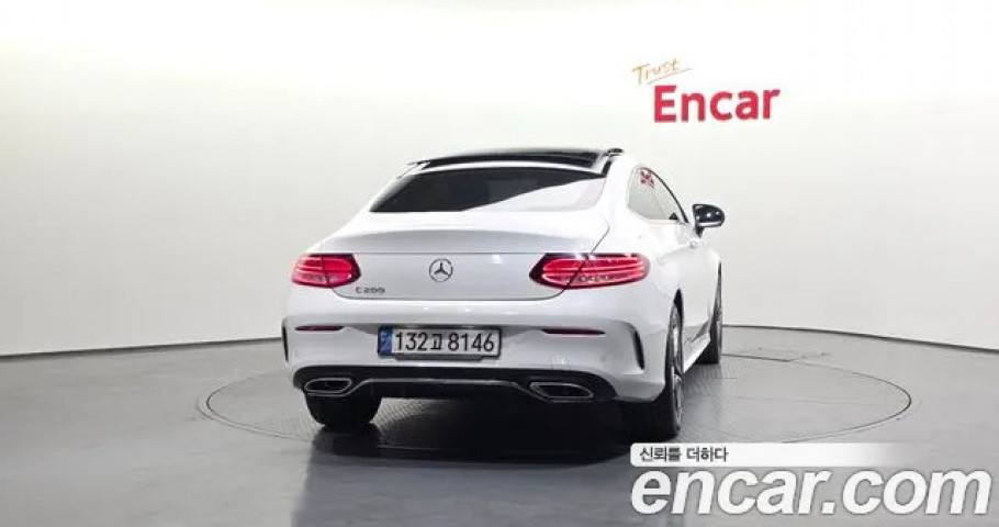 Mercedes-Benz C-Class 