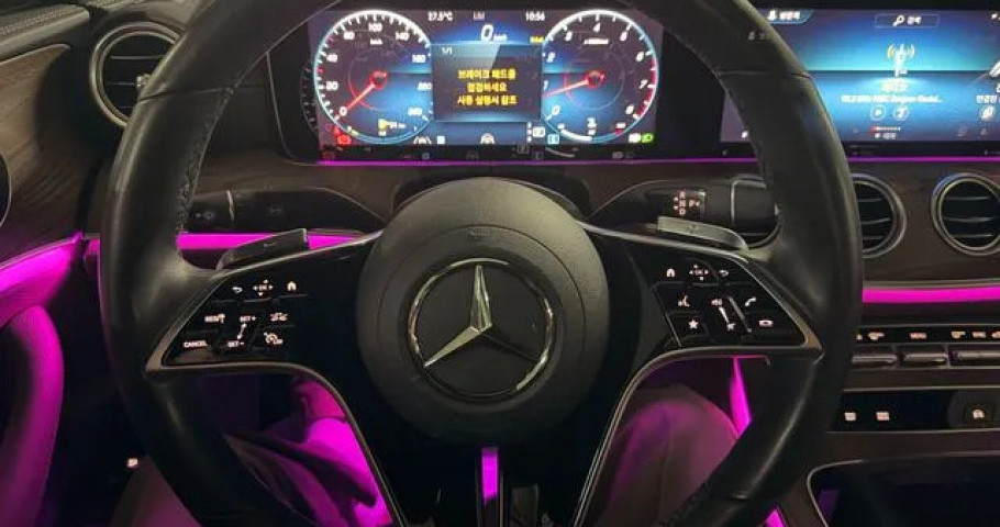 Mercedes-Benz E-Class 