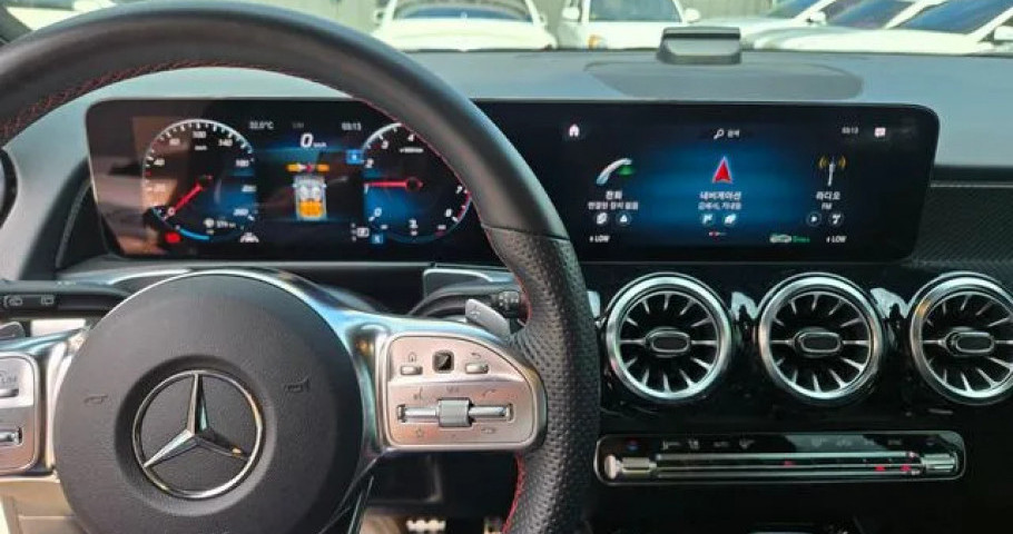 Mercedes-Benz Glb-Class 