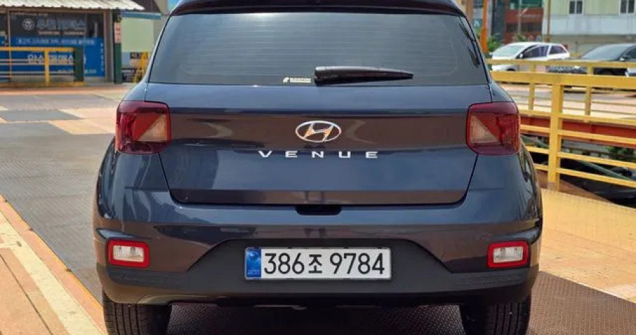 Hyundai Venue 