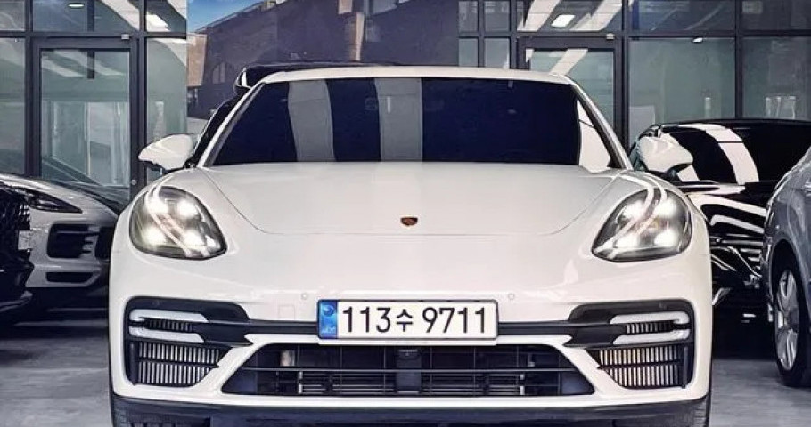 Porsche Panamera 