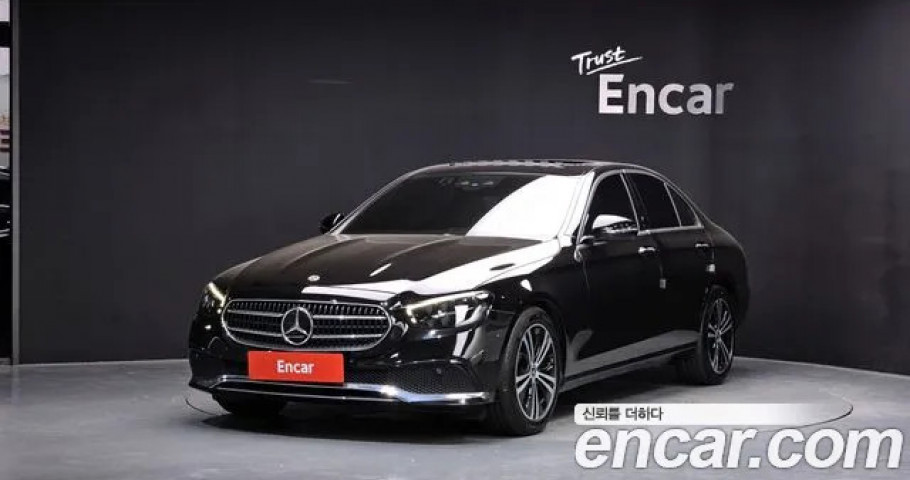 Mercedes-Benz E-Class 