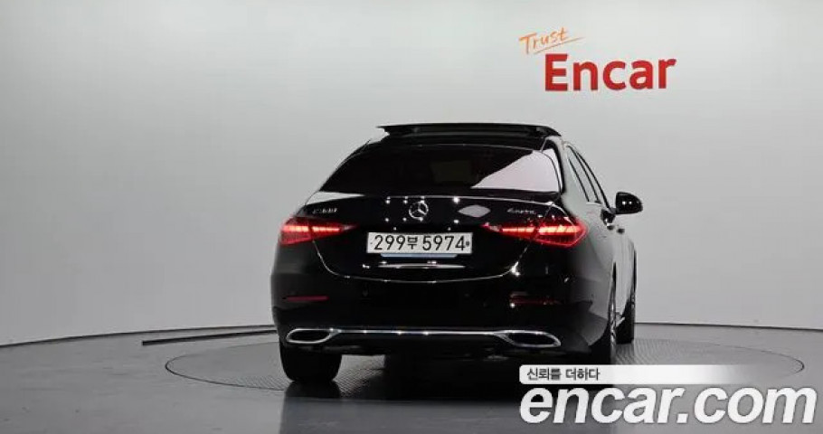 Mercedes-Benz C-Class 