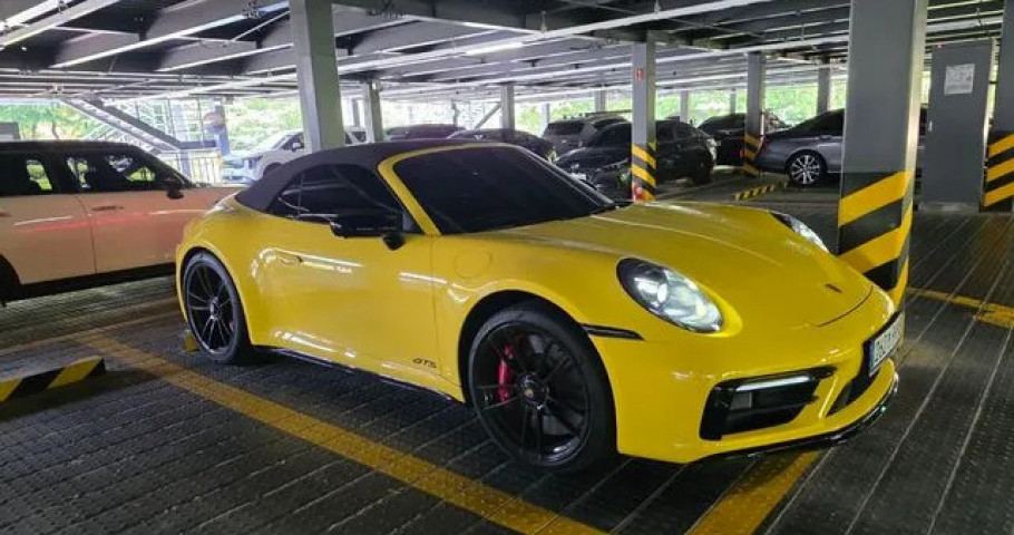 Porsche 911 