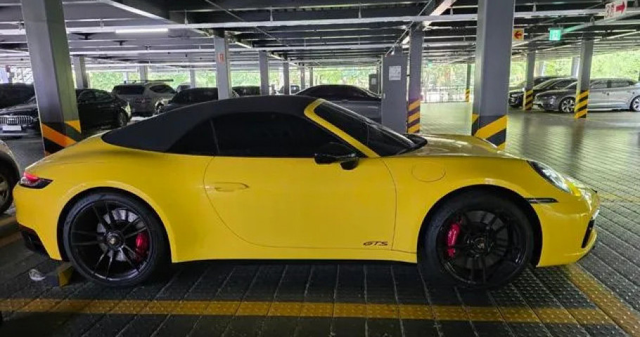Porsche 911 