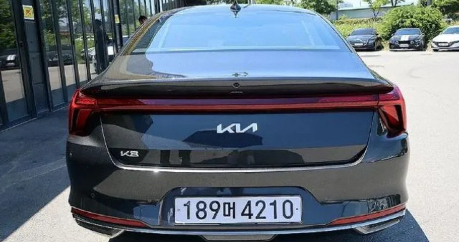 Kia K8 