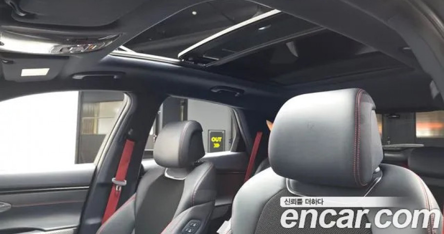 Genesis Gv70 