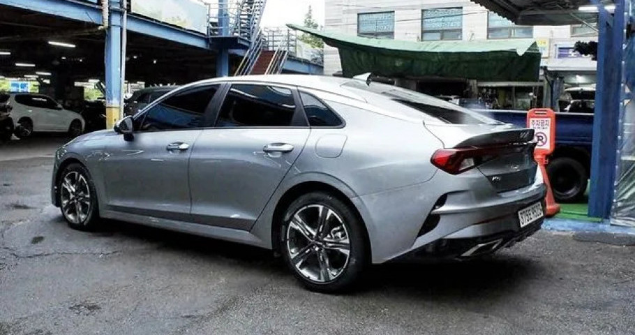 Kia K5 