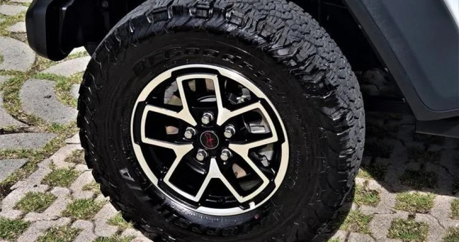 Jeep Wrangler 