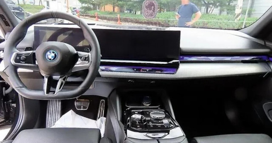 Bmw 5-Series 