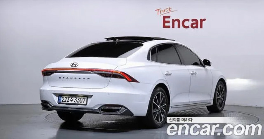 Hyundai Grandeur 
