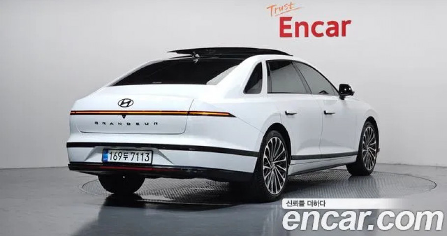 Hyundai Grandeur 