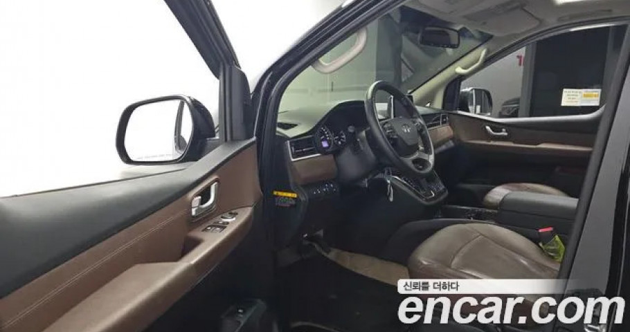 Hyundai Starex 