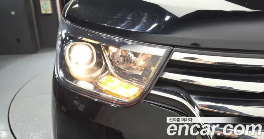 Hyundai Starex 