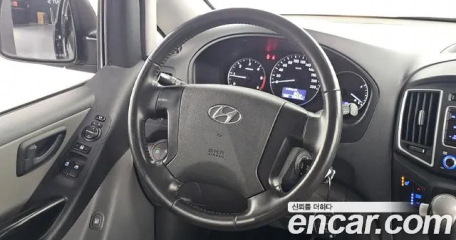Hyundai Starex 
