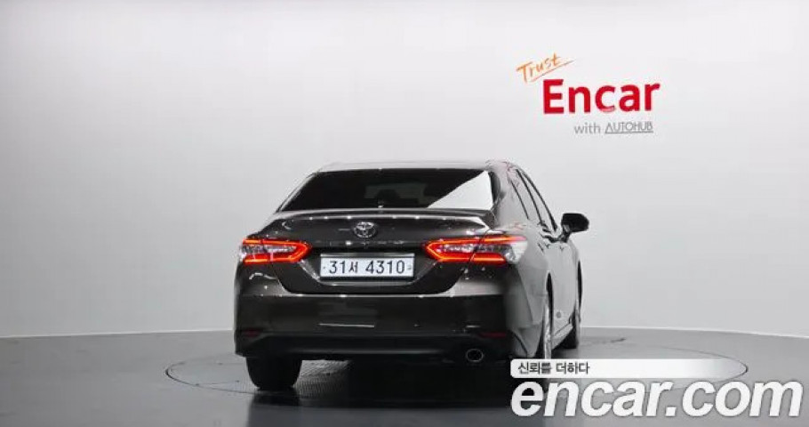Toyota Camry 