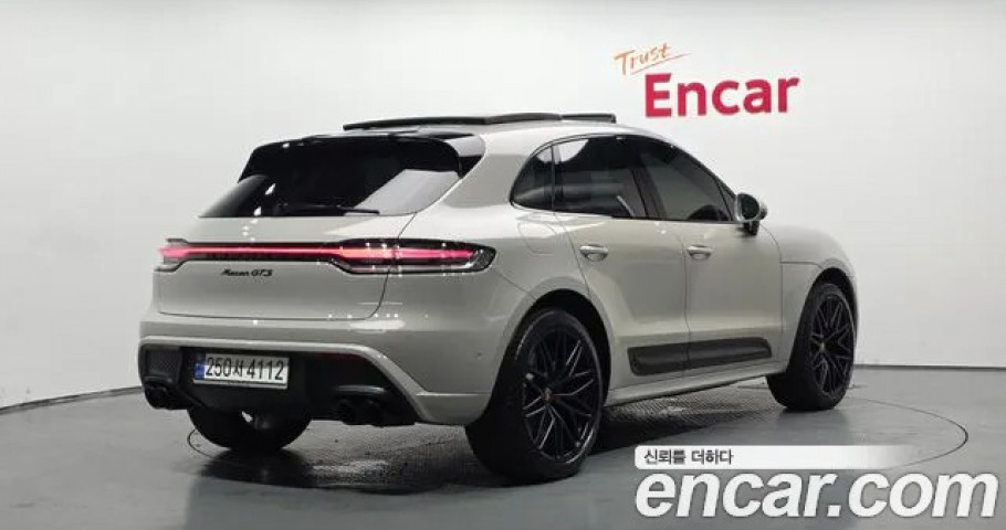 Porsche Macan 