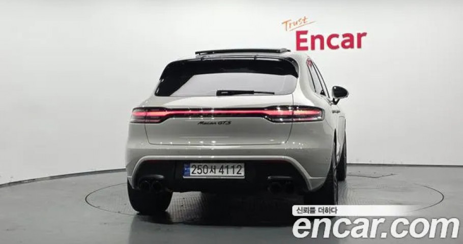 Porsche Macan 