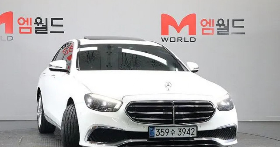 Mercedes-Benz E-Class 