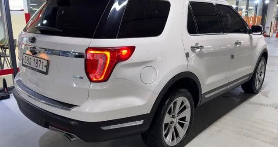 Ford Explorer 