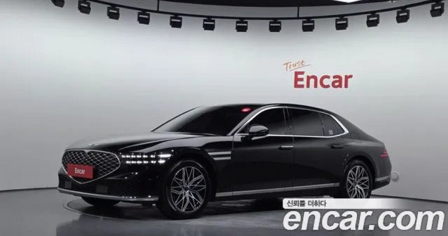 Genesis G90 