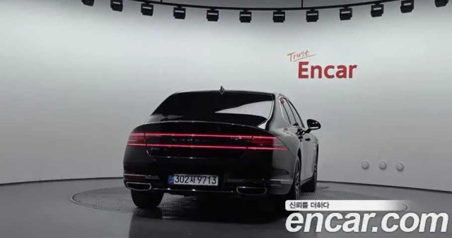 Genesis G90 