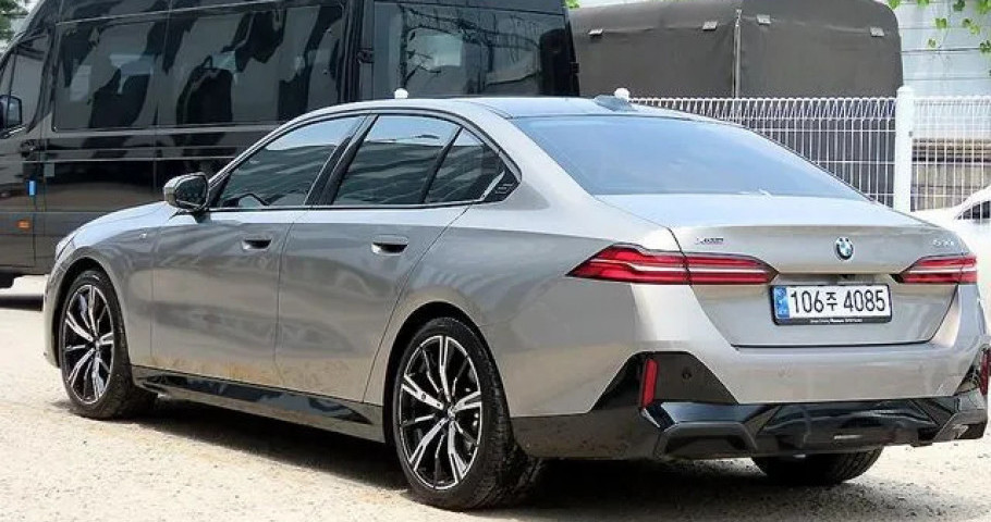 Bmw 5-Series 