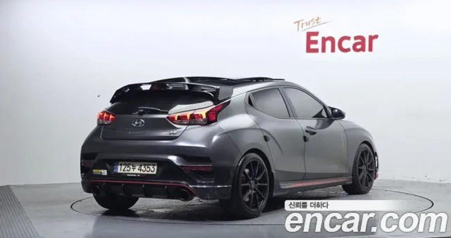 Hyundai Veloster 
