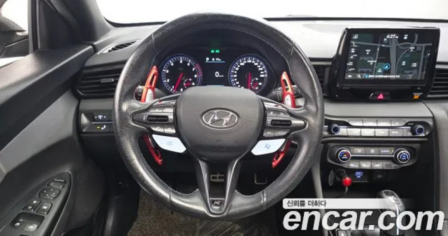 Hyundai Veloster 