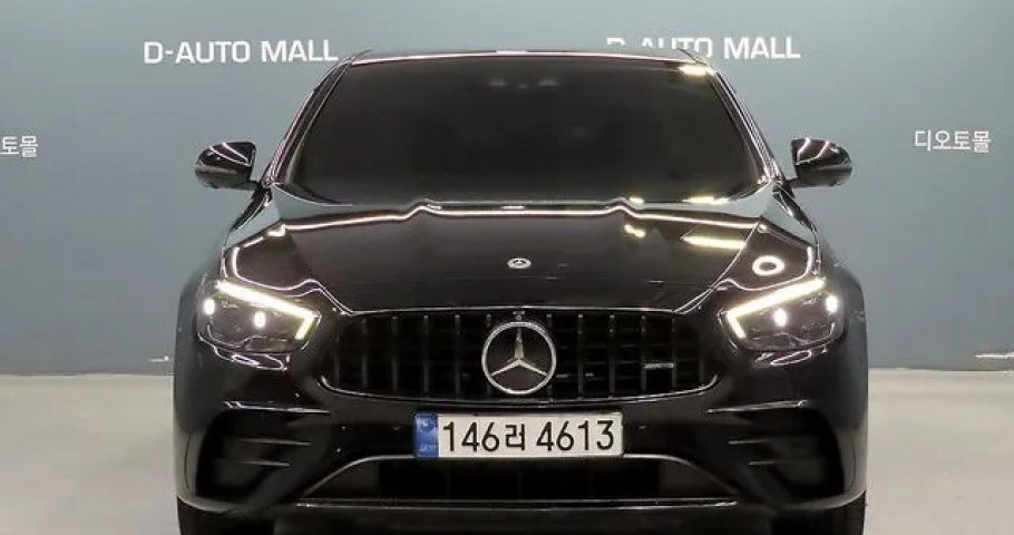 Mercedes-Benz E-Class 