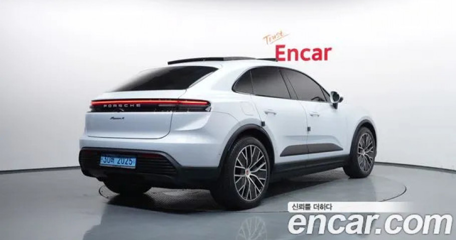 Porsche Macan 