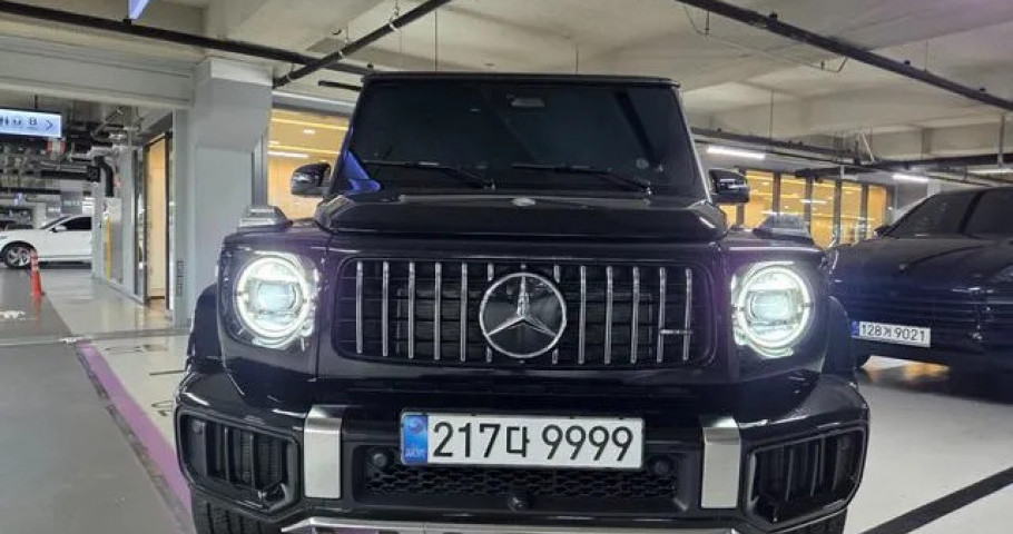 Mercedes-Benz G-Class 
