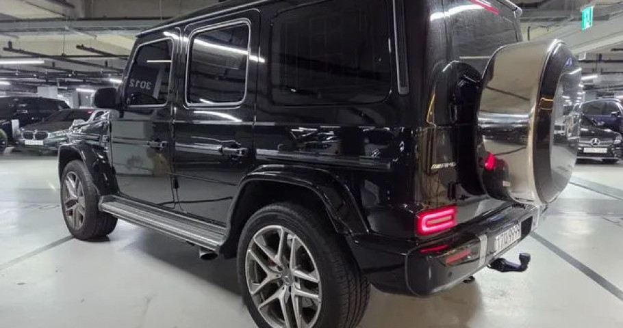 Mercedes-Benz G-Class 